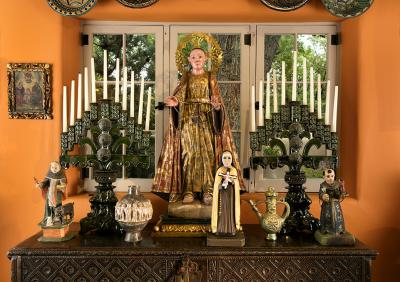 2- MOIFA_Espinar_02: Home altar in the home of Judith Espinar,
